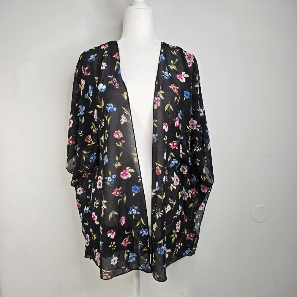 Women's Black Floral Crochet Open Front Lightweight Poncho Kimono Cardigan